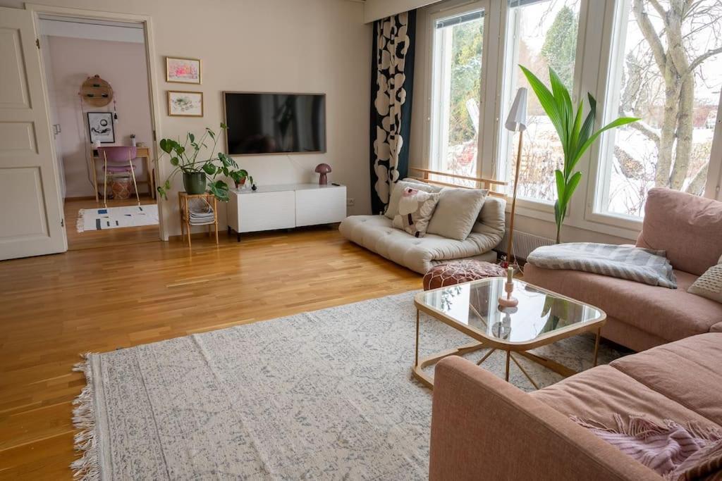 Apartment Idyllinen 76m Paeaetyasunto